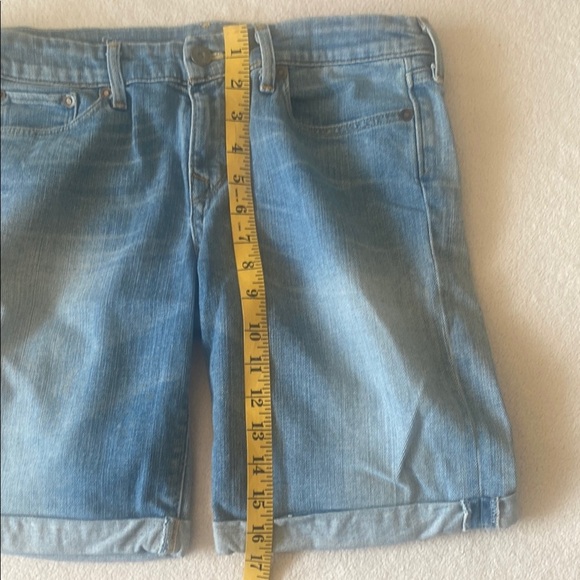 Levi’s Women's Blue Denim Shorts Size 30 - Picture 3 of 7